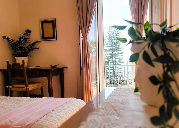 Thekeystudio,tiramisu Nel Cuore Della Citta * Bordighera